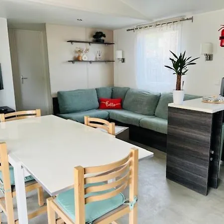 Camping Mobil Homme 3 2 Salle D Eau Aux Charmettes Les Mathes