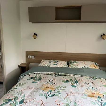 Mobil Homme 3 2 Salle D Eau Aux Charmettes Fun Pass Non Inclus Ле-Мат