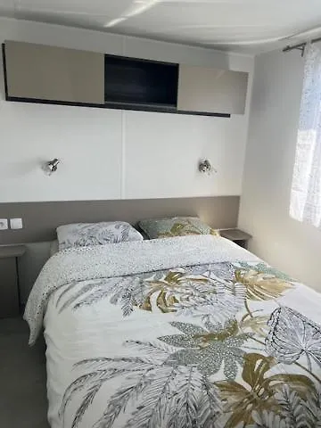 Camping Mobil Homme 3 2 Salle D Eau Aux Charmettes Les Mathes