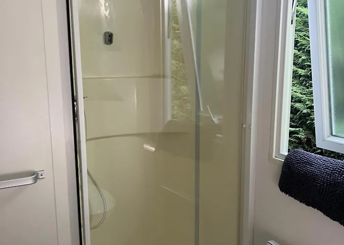 Mobil Homme 3 2 Salle D Eau Aux Charmettes Les Mathes