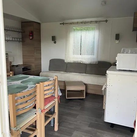 Mobil Homme 3 2 Salle D Eau Aux Charmettes Fun Pass Non Inclus *